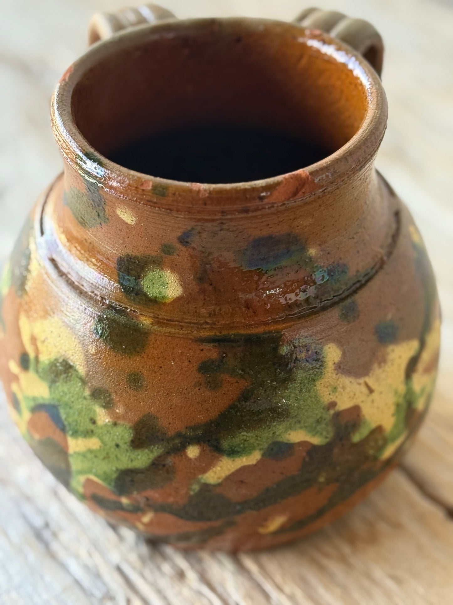 Vintage Italian jar splatter design