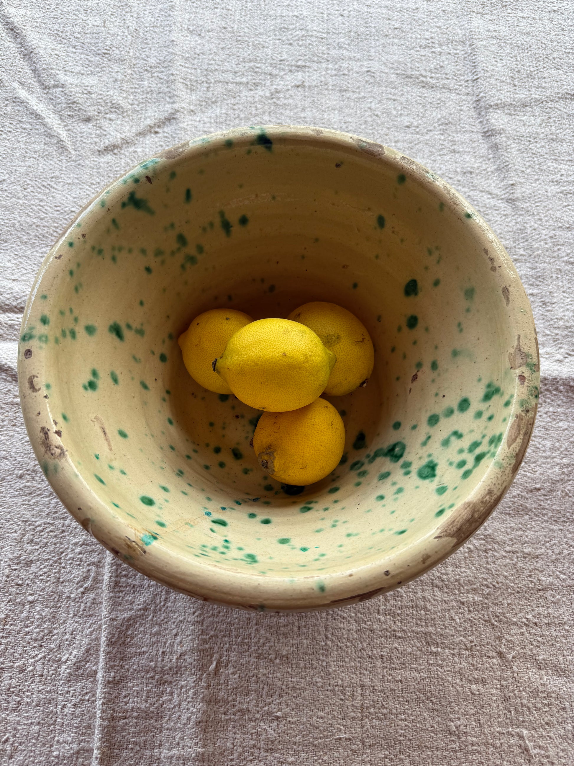 Italian pottery splatter ware 
